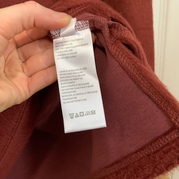 Standard/Cloth NWT Urban Outfitters Red Fleece Quarter Zip Pullover Small - Picture 10 of 10